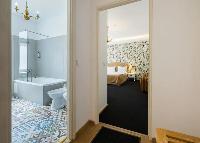 蒙特沃德之家旅馆 布拉索夫